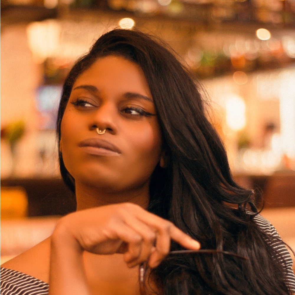 Meet your Posher, Kayla